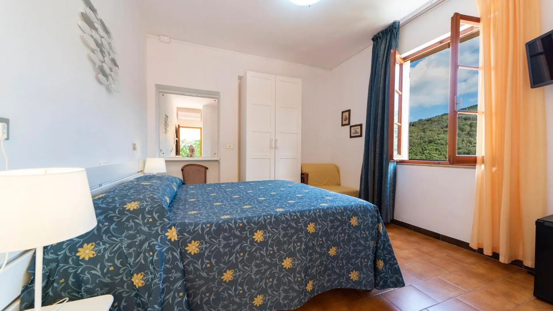 Albergo Le Briciole Procchio  إيطاليا