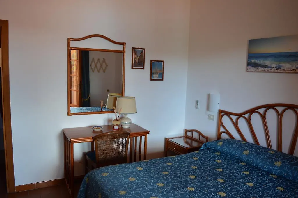Albergo Le Briciole Procchio  فندق